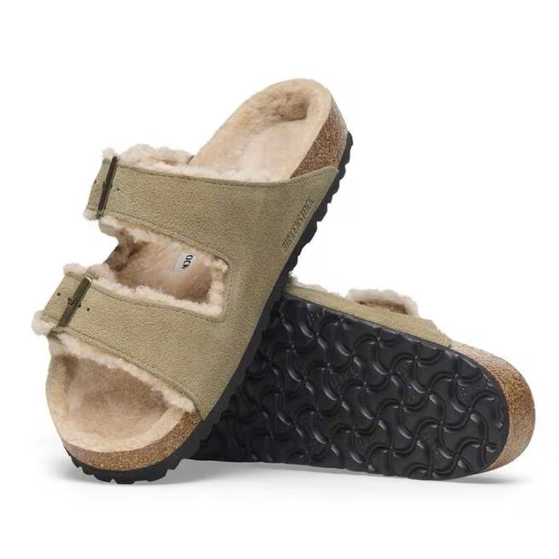 Birkenstock Arizona ženski natikači Shearling taupe barve široko kopito 1028226