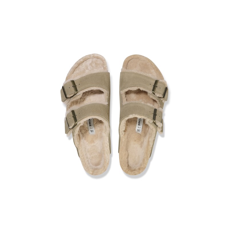 Birkenstock Arizona ženski natikači Shearling taupe barve široko kopito 1028226