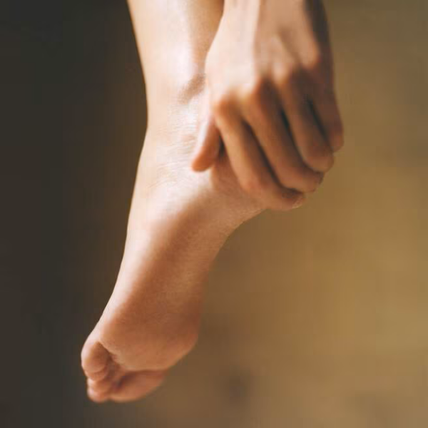 Care Essentials | Naravni negovalni set za telo, stopala in sprostitev 1030481