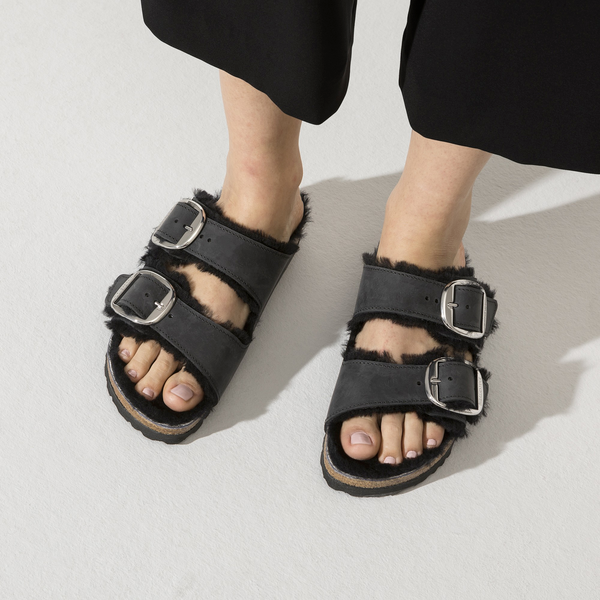 Birkenstock Arizona ženski natikači lammfell črn 1020411