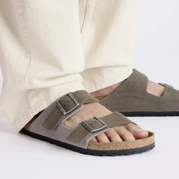 Birkenstock Arizona natikač regular oljeno usnju v kombinaciji z semiš usnjem 1029159