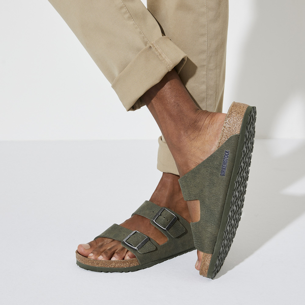 Birkenstock Arizona Vegan desert dust thyme moški natikač regular 1024550