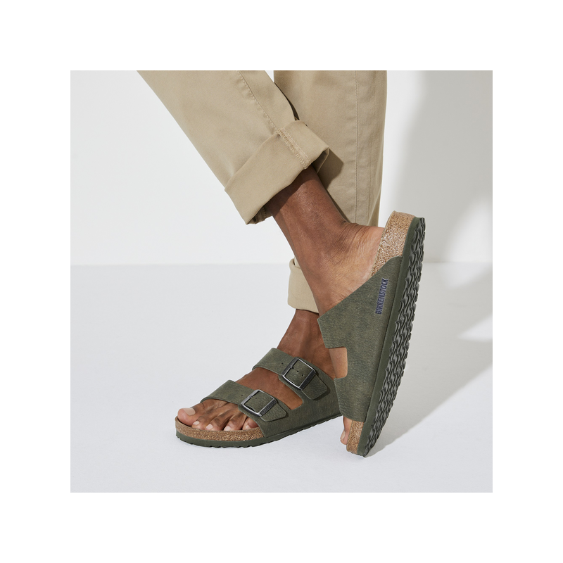 Birkenstock Arizona Vegan desert dust thyme moški natikač regular 1024550